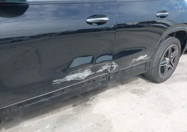 MERCEDES-BENZ GLA 250 4-Matic Progressive