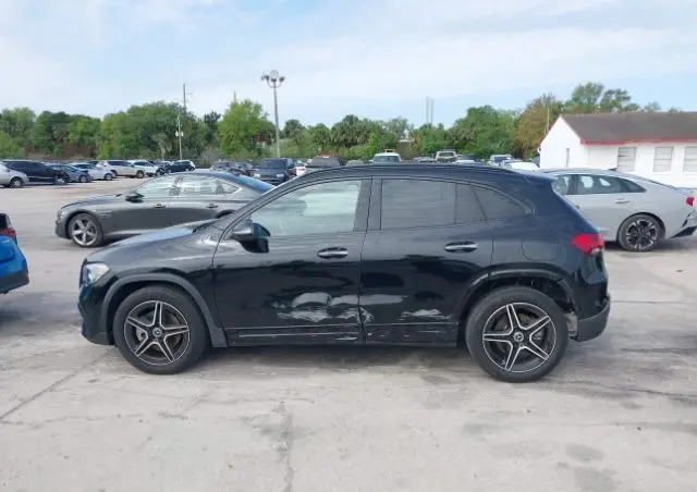 MERCEDES-BENZ GLA 250 4-Matic Progressive