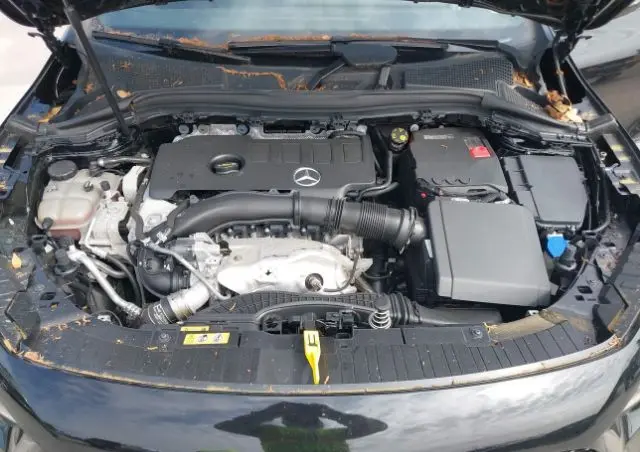 MERCEDES-BENZ GLA 250 4-Matic Progressive