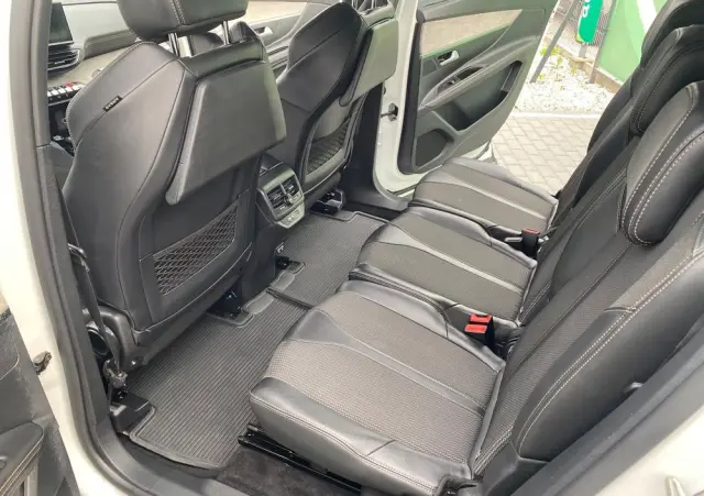 PEUGEOT 5008 1.5 BlueHDi GT S&S EAT8