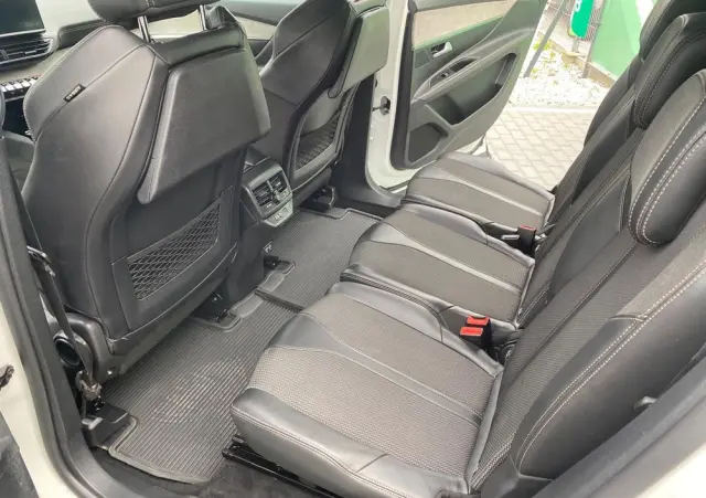PEUGEOT 5008 1.5 BlueHDi GT S&S EAT8