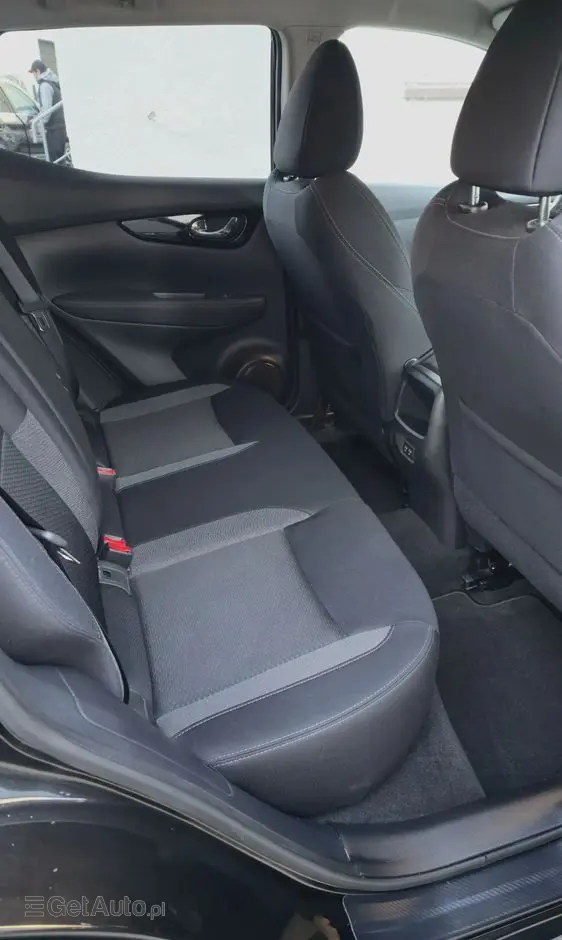 NISSAN Qashqai 1.3 DIG-T DCT N-CONNECTA