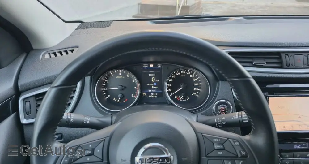 NISSAN Qashqai 1.3 DIG-T DCT N-CONNECTA