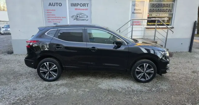 NISSAN Qashqai 1.3 DIG-T DCT N-CONNECTA