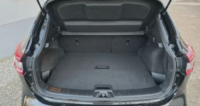 NISSAN Qashqai 1.3 DIG-T DCT N-CONNECTA