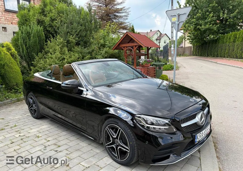 MERCEDES-BENZ Klasa C 180 9G-TRONIC AMG Line Plus