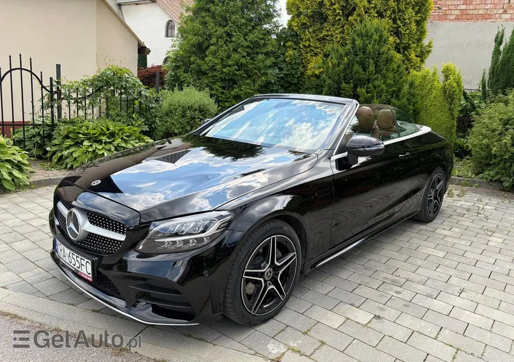 MERCEDES-BENZ Klasa C 180 9G-TRONIC AMG Line Plus