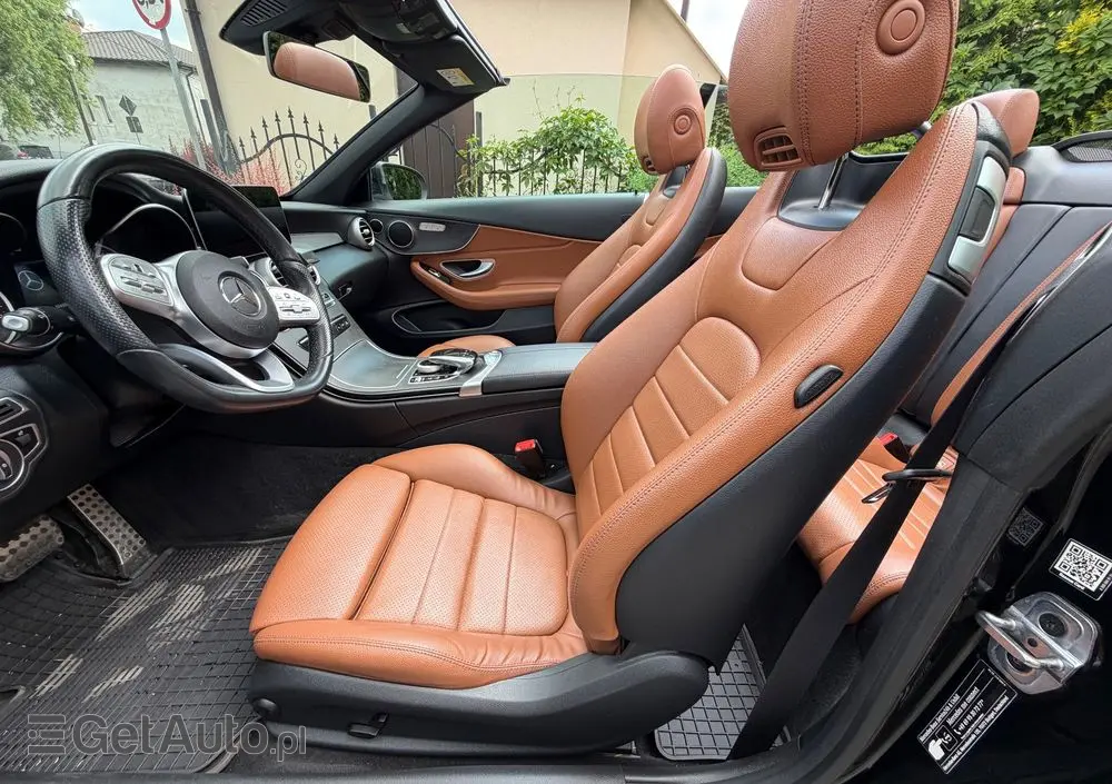 MERCEDES-BENZ Klasa C 180 9G-TRONIC AMG Line Plus