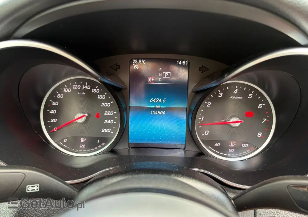 MERCEDES-BENZ Klasa C 180 9G-TRONIC AMG Line Plus