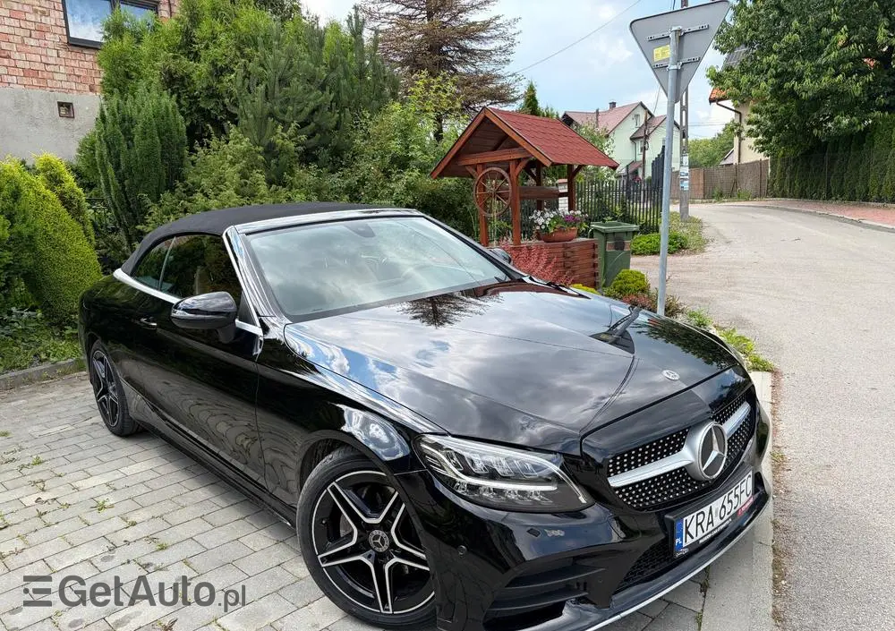 MERCEDES-BENZ Klasa C 180 9G-TRONIC AMG Line Plus