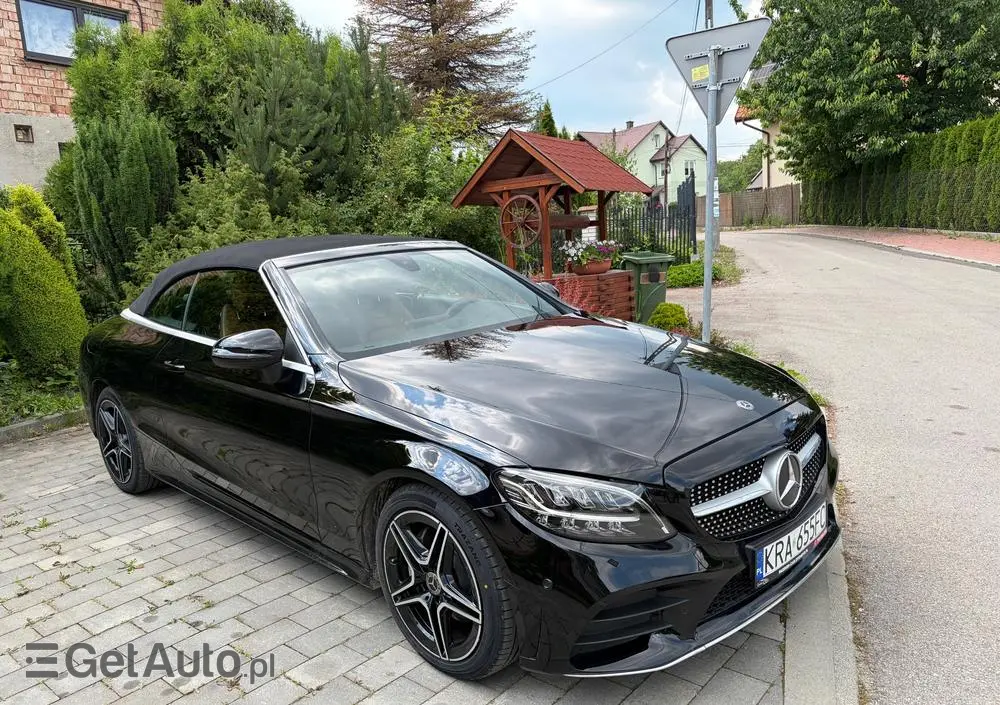 MERCEDES-BENZ Klasa C 180 9G-TRONIC AMG Line Plus