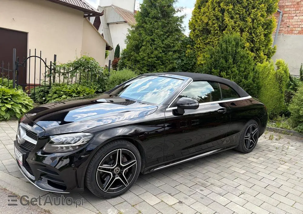 MERCEDES-BENZ Klasa C 180 9G-TRONIC AMG Line Plus