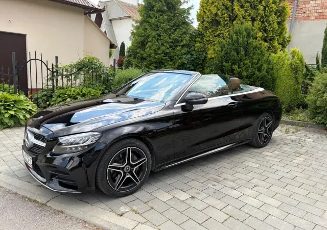 MERCEDES-BENZ Klasa C 180 9G-TRONIC AMG Line Plus