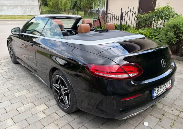 MERCEDES-BENZ Klasa C 180 9G-TRONIC AMG Line Plus