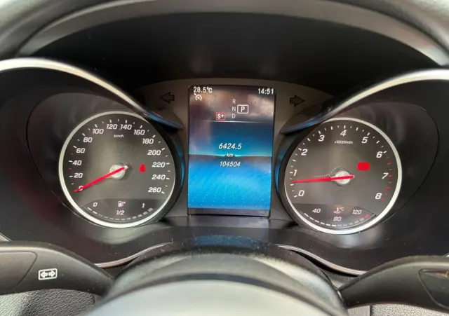 MERCEDES-BENZ Klasa C 180 9G-TRONIC AMG Line Plus