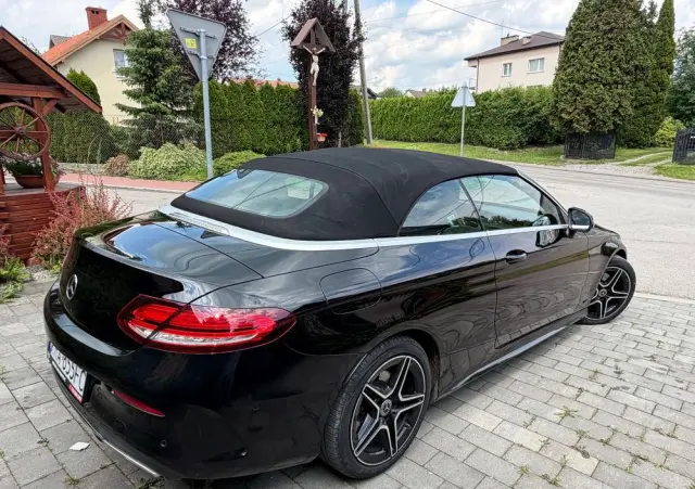 MERCEDES-BENZ Klasa C 180 9G-TRONIC AMG Line Plus