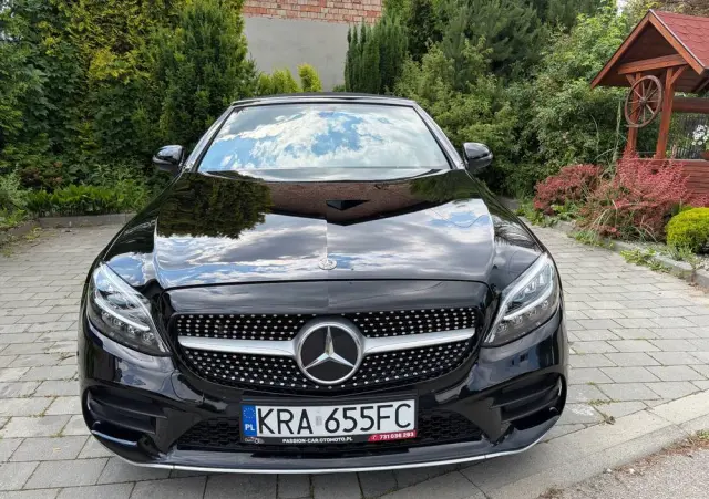MERCEDES-BENZ Klasa C 180 9G-TRONIC AMG Line Plus