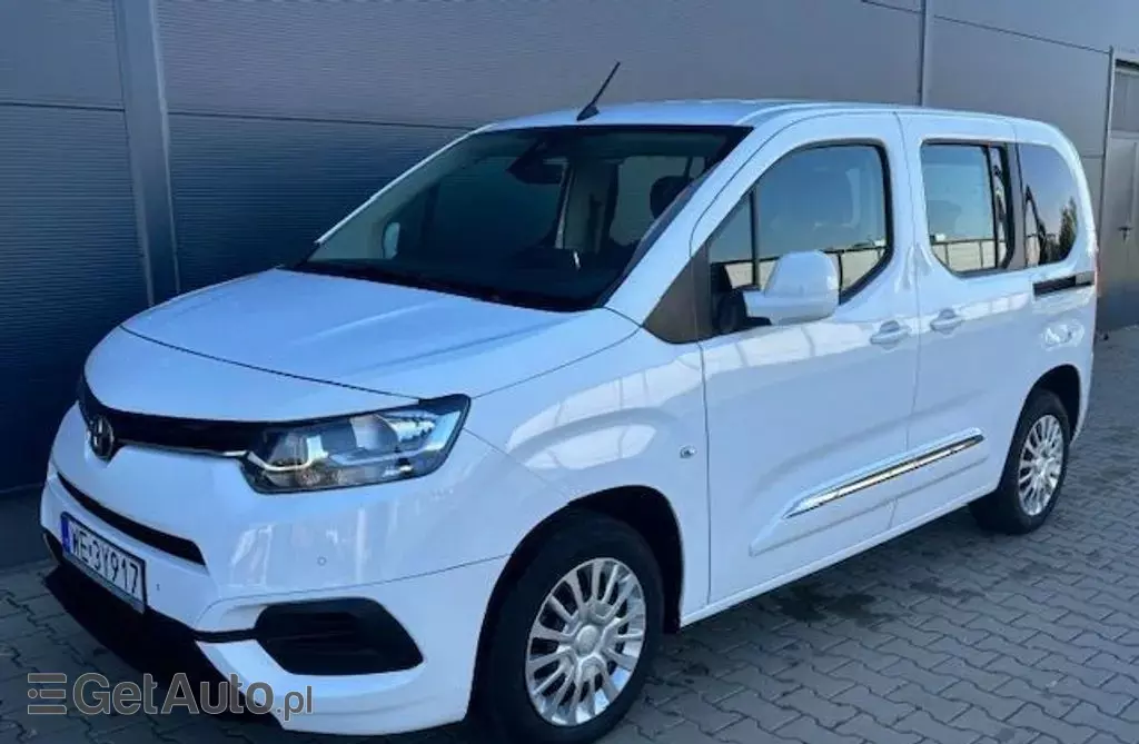 TOYOTA Proace 