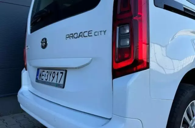 TOYOTA Proace 