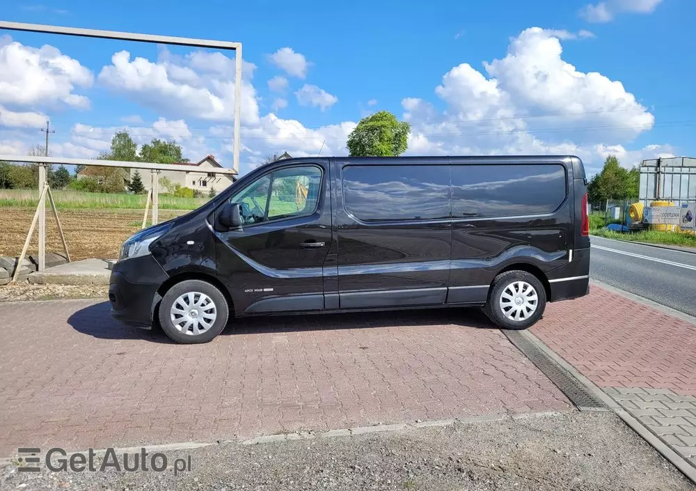 RENAULT TRAFIC 