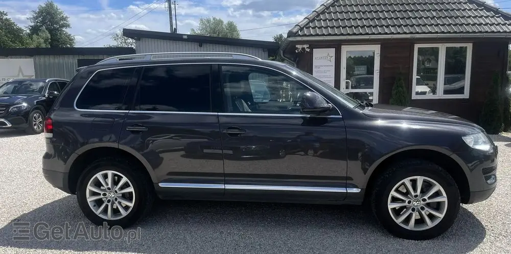 VOLKSWAGEN Touareg 4.2 V8 Automatik Individual