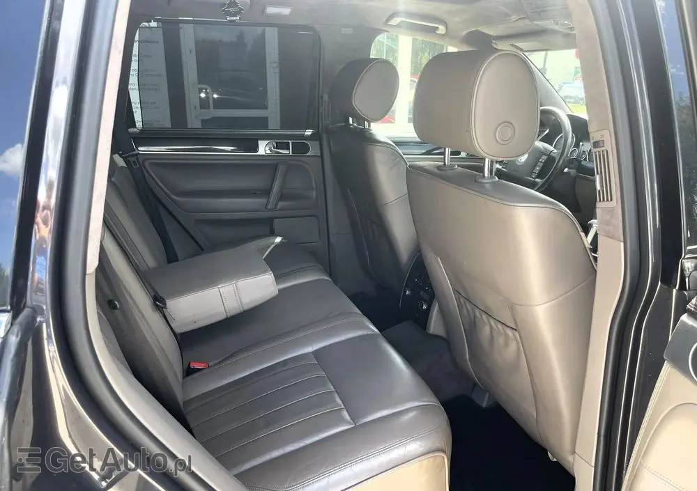 VOLKSWAGEN Touareg 4.2 V8 Automatik Individual