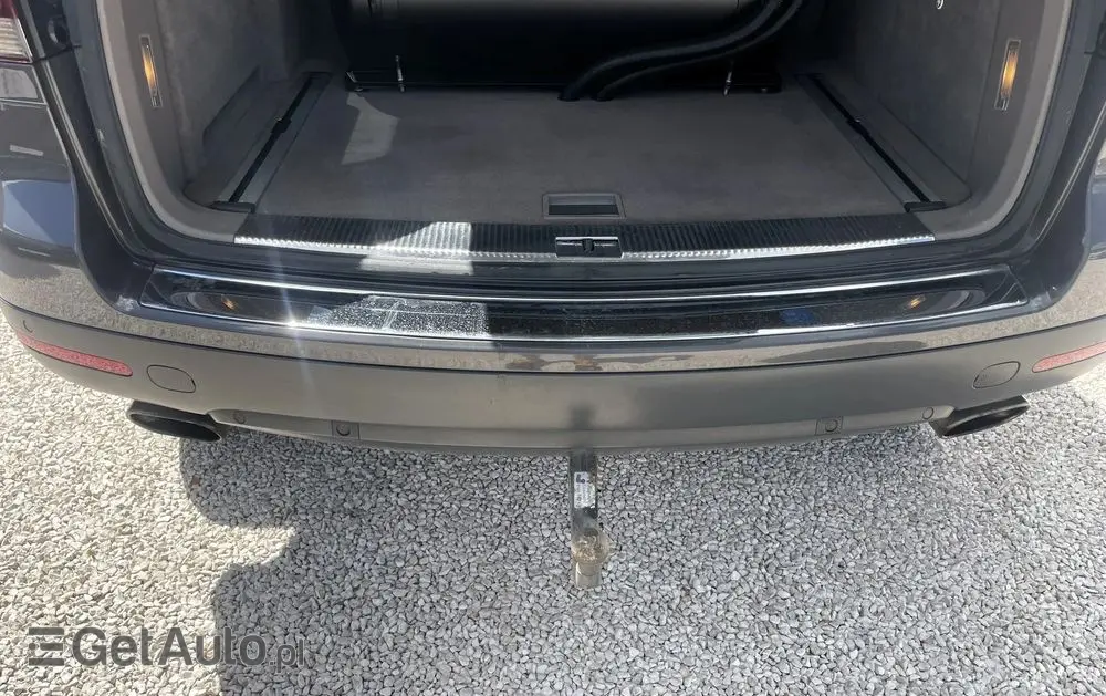 VOLKSWAGEN Touareg 4.2 V8 Automatik Individual