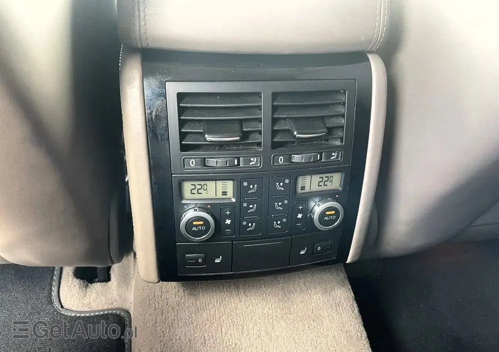 VOLKSWAGEN Touareg 4.2 V8 Automatik Individual