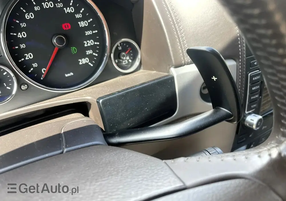 VOLKSWAGEN Touareg 4.2 V8 Automatik Individual