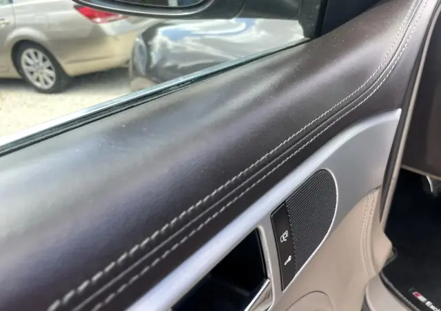 VOLKSWAGEN Touareg 4.2 V8 Automatik Individual