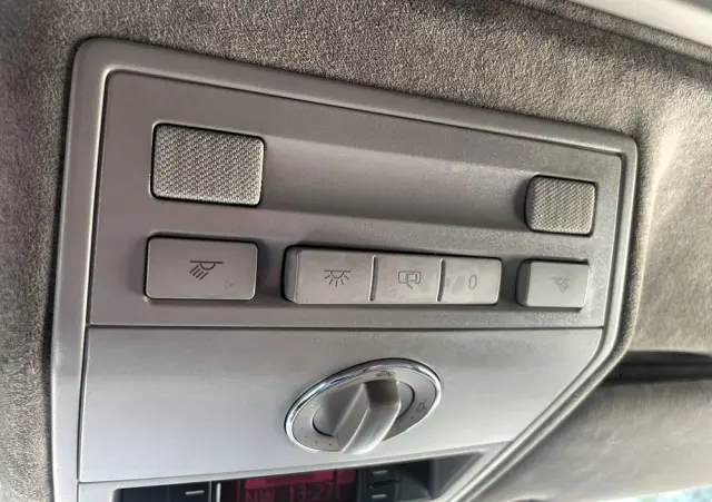 VOLKSWAGEN Touareg 4.2 V8 Automatik Individual