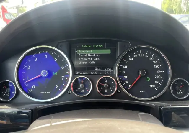 VOLKSWAGEN Touareg 4.2 V8 Automatik Individual