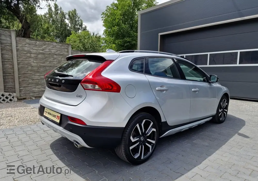 VOLVO V40 Cross Country D2 Geartronic Momentum