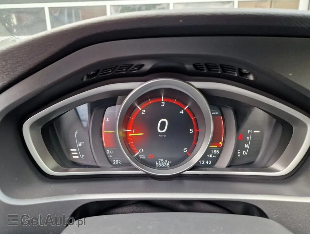 VOLVO V40 Cross Country D2 Geartronic Momentum