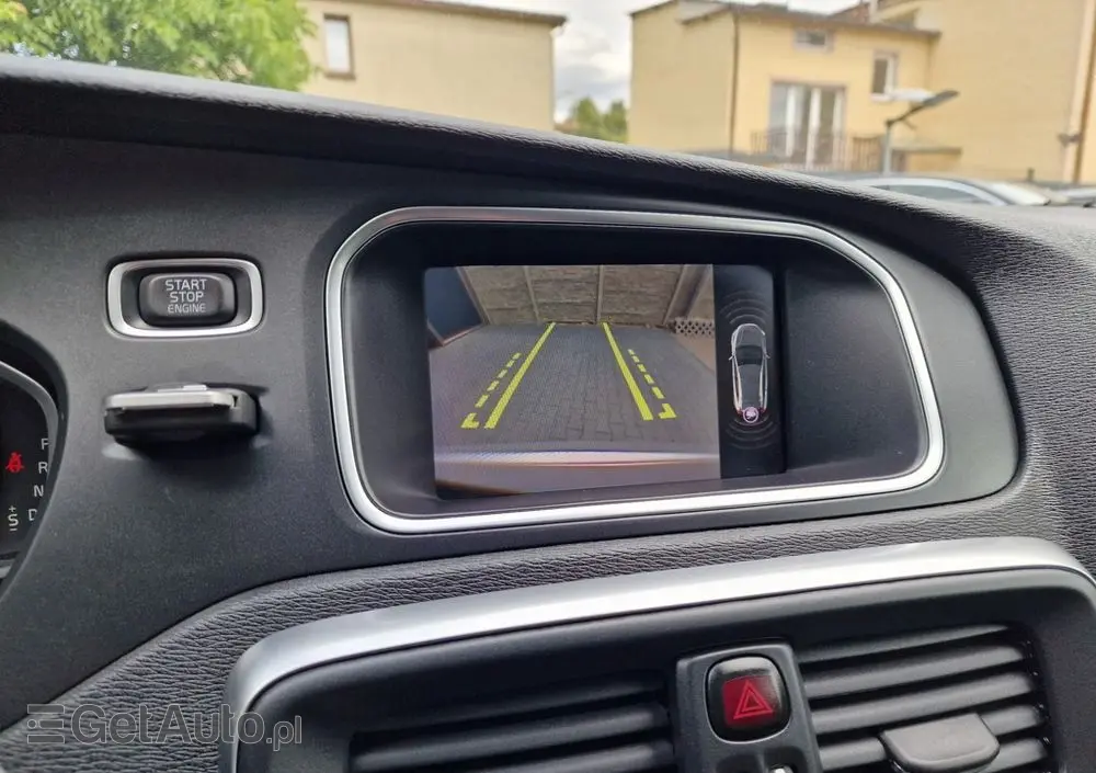 VOLVO V40 Cross Country D2 Geartronic Momentum