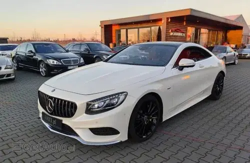 MERCEDES-BENZ S550 