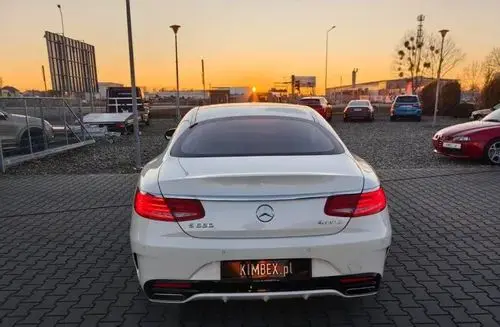 MERCEDES-BENZ S550 