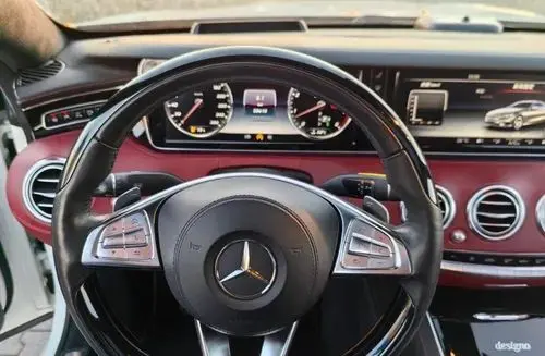 MERCEDES-BENZ S550 