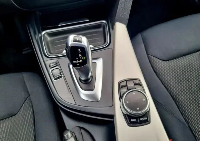 BMW Seria 4 420d Sport-Aut Sport Line