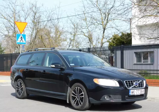 VOLVO V70 2.0 Momentum