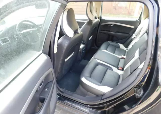 VOLVO V70 2.0 Momentum