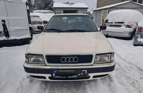 AUDI 80 
