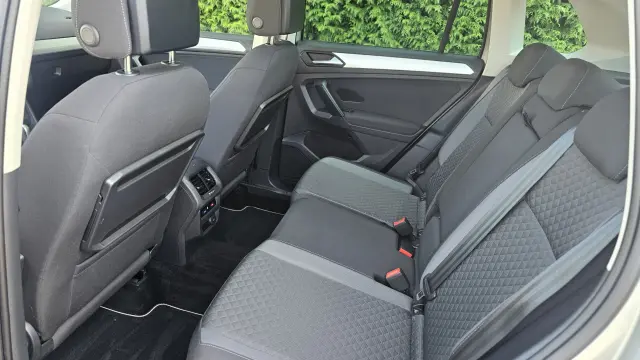 VOLKSWAGEN Tiguan Comfortline DSG