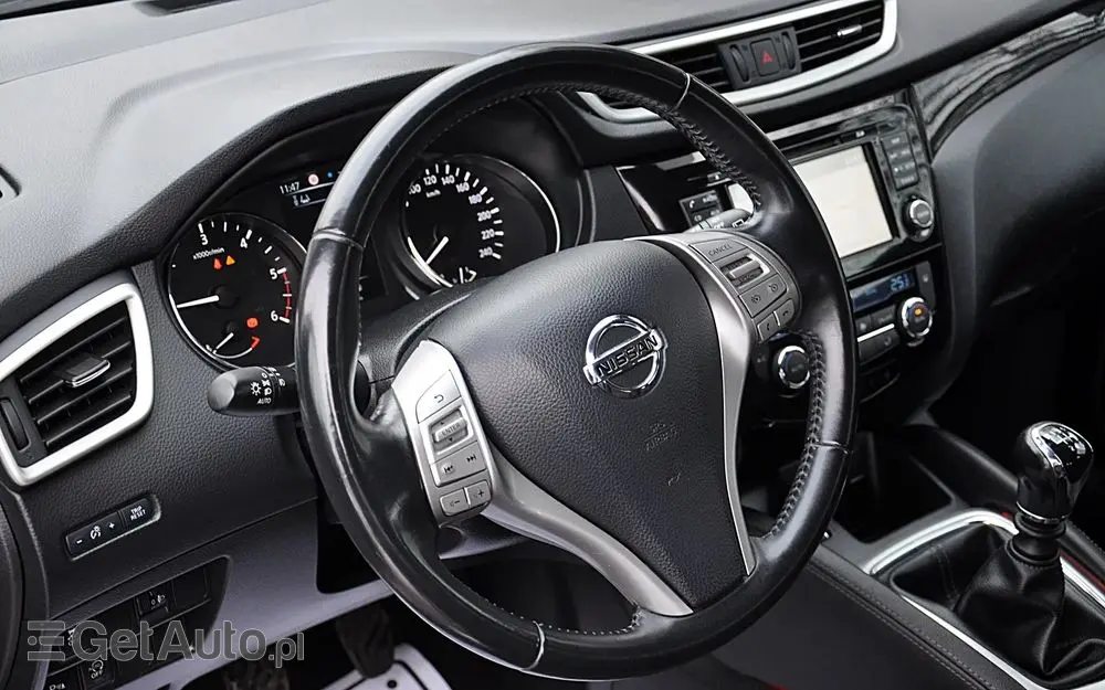 NISSAN Qashqai 1.6 DCi Black Edition EU6