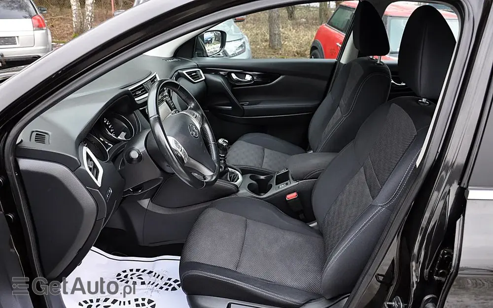 NISSAN Qashqai 1.6 DCi Black Edition EU6