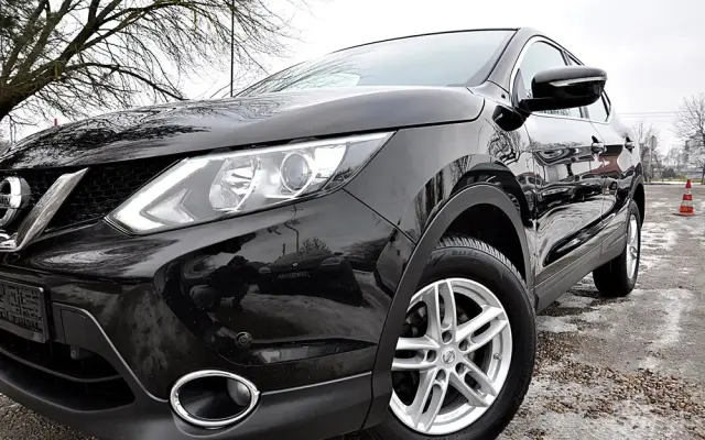 NISSAN Qashqai 1.6 DCi Black Edition EU6