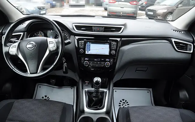 NISSAN Qashqai 1.6 DCi Black Edition EU6