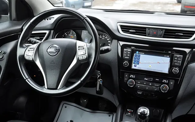 NISSAN Qashqai 1.6 DCi Black Edition EU6