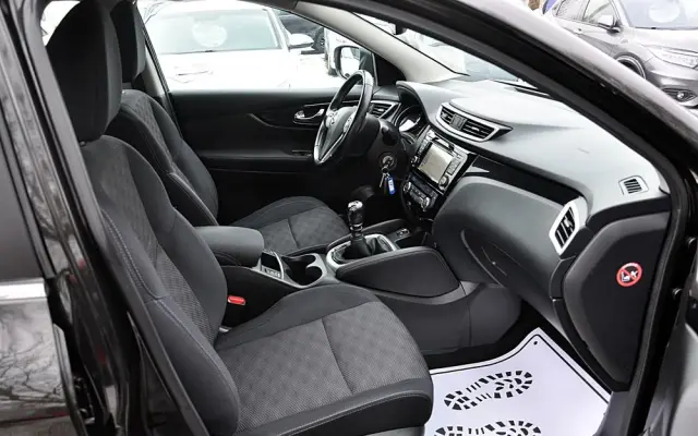 NISSAN Qashqai 1.6 DCi Black Edition EU6