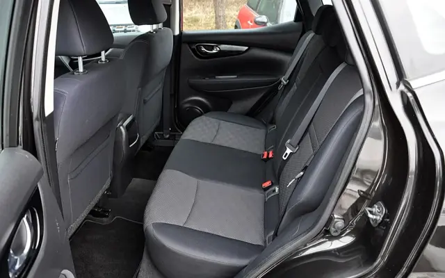 NISSAN Qashqai 1.6 DCi Black Edition EU6